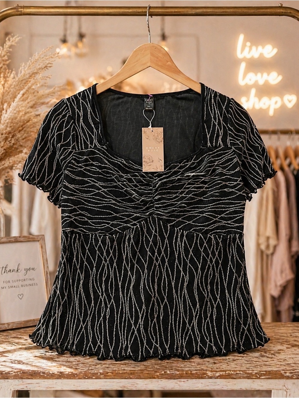 ☀️NWT-Emery Rose Black & Silver Shimmer Top-Size 1x